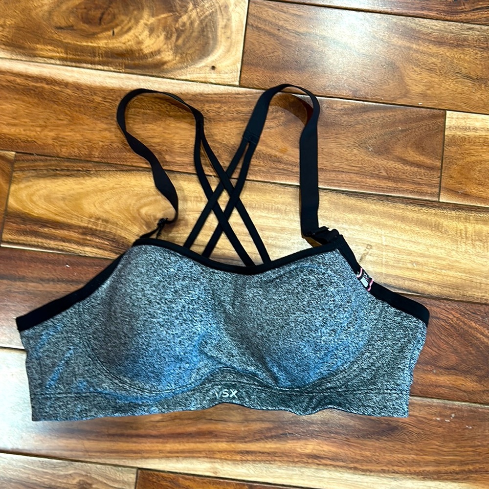 Victoria’s Secret Sports Bra 36B